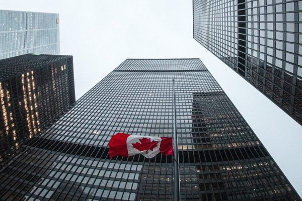 Canada, esportazioni ed investimenti frenano crescita