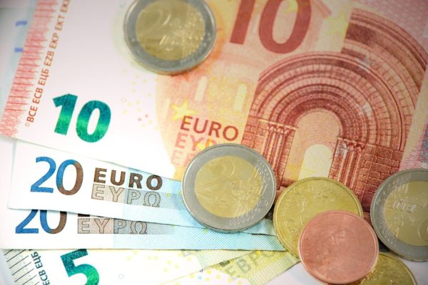 Eurozona, inflazione si stabilizza a giugno
