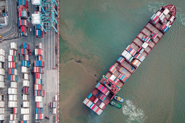 Settore trasporto merci via mare, vittima e carnefice nel cambiamento climatico