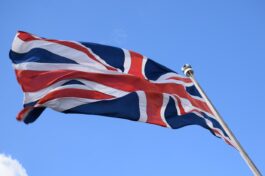 Gran Bretagna, banca centrale lancia indizi concreti di riduzione tassi